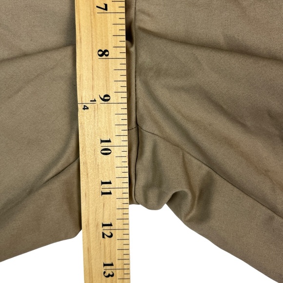 NEW Dockers Khaki Bermuda Shorts Womens Size 6 Tan - Picture 11 of 13